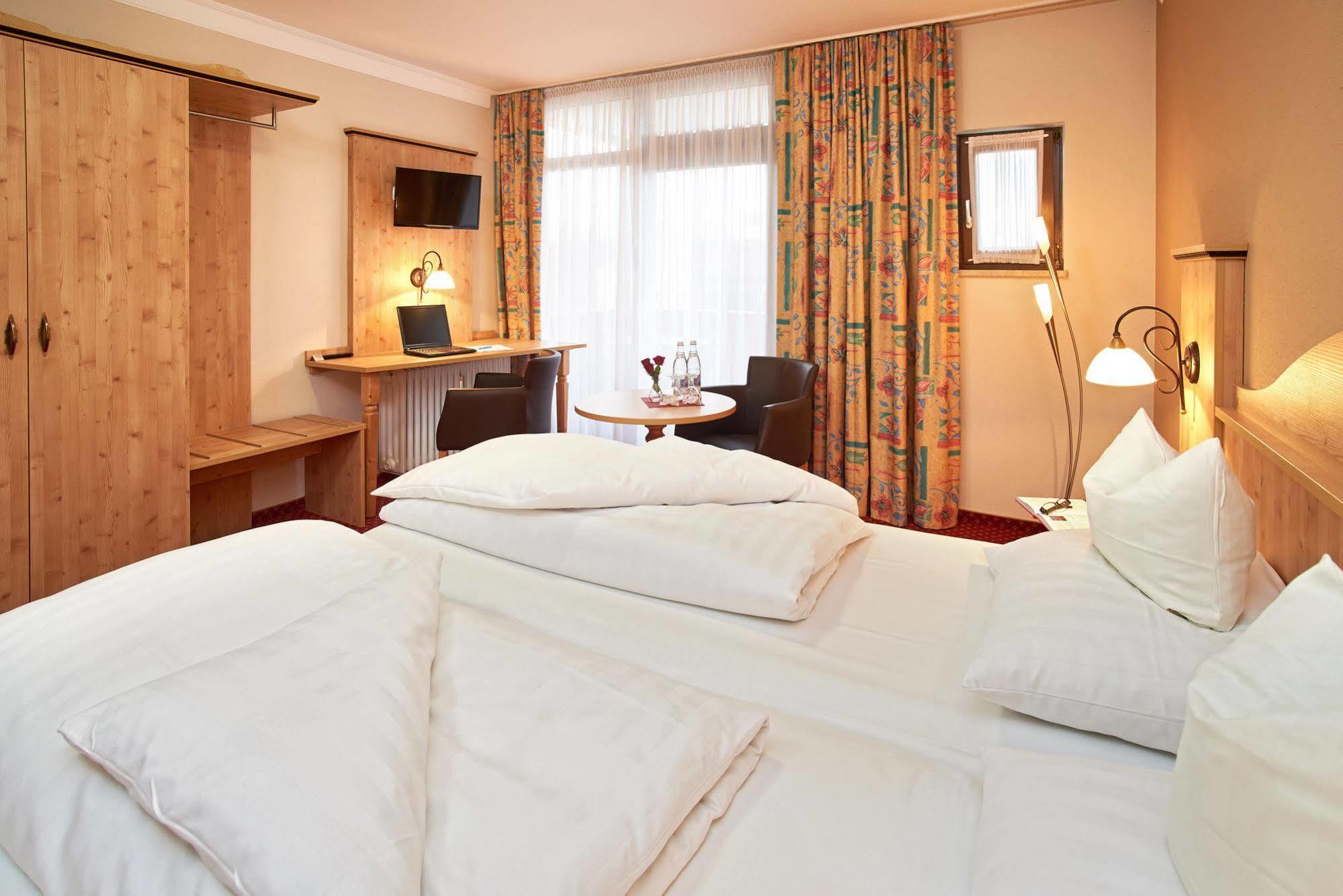 Apparthotel Minerva Diana Octavia Bad Gögging Esterno foto